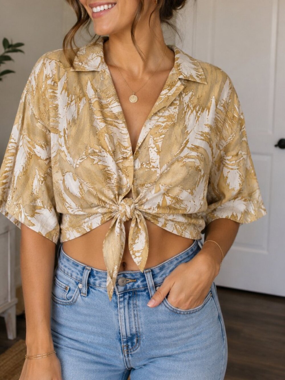 H&M Abstract Print Tie Front Blouse Tan Cream Large L Half Sleeve Boho